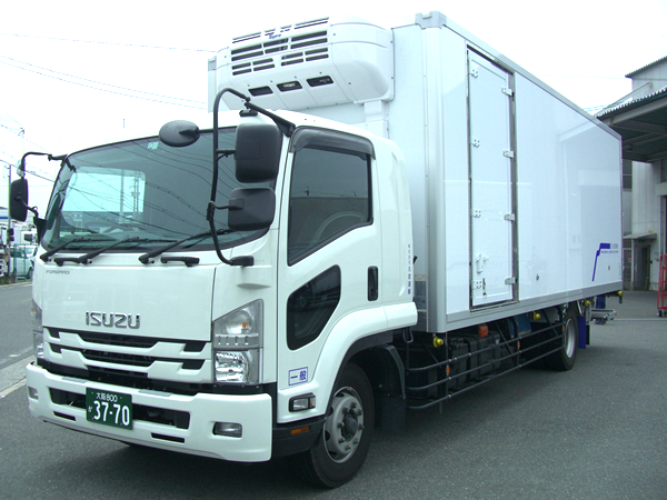 8tクール車ゲート付(最大積載量：6,300kg)
